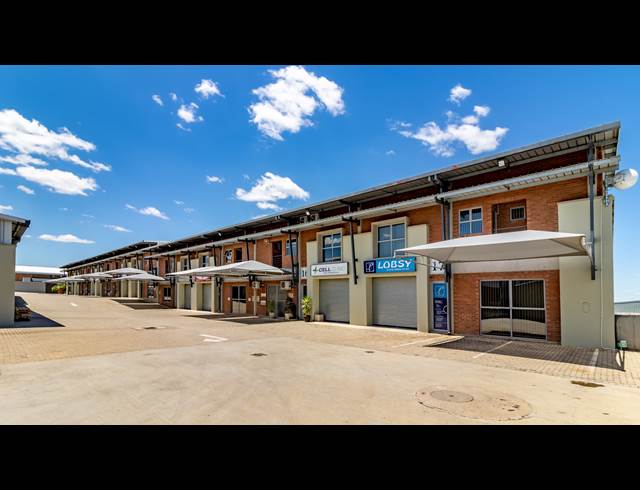 353M² WAREHOUSE RENTED IN RIVERSIDE PARK