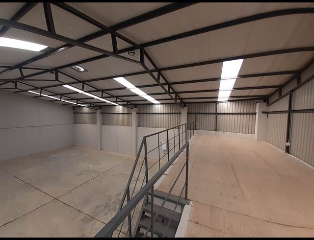 435M² WAREHOUSE TO LET IN COSMO BUSINESS PARK