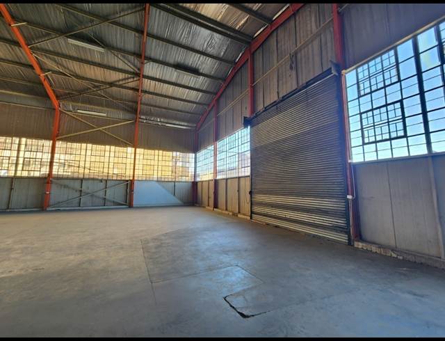 3,000M² WAREHOUSE TO LET IN BENROSE