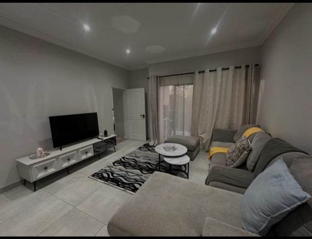 2 BEDROOM PROPERTY TO RENT IN BRYANSTON