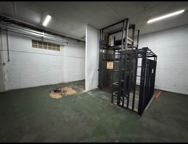 380M² WAREHOUSE TO LET IN WYNBERG