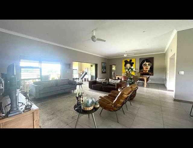 2 BEDROOM HOUSE TO LET IN BATELEUR ESTATE