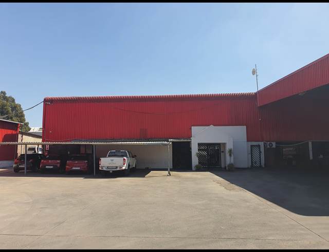 2,100M² WAREHOUSE TO LET IN CITY DEEP