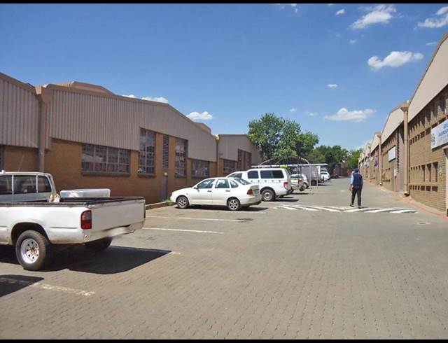423M² WAREHOUSE TO LET IN MEADOWDALE