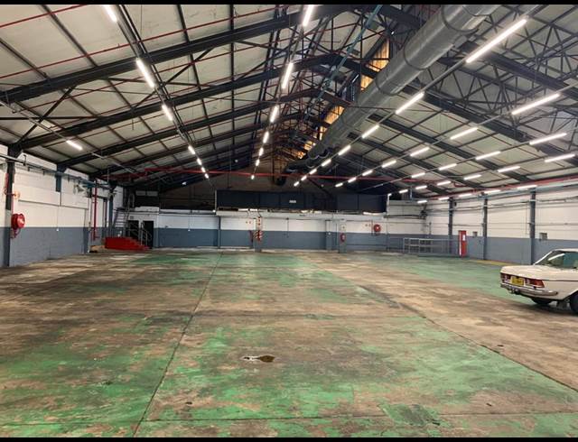 1,600M² WAREHOUSE TO LET IN PAARL CENTRAL