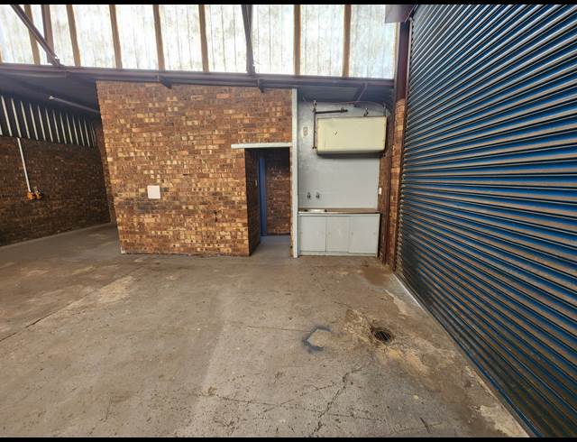 147M² WAREHOUSE TO LET IN WADEVILLE