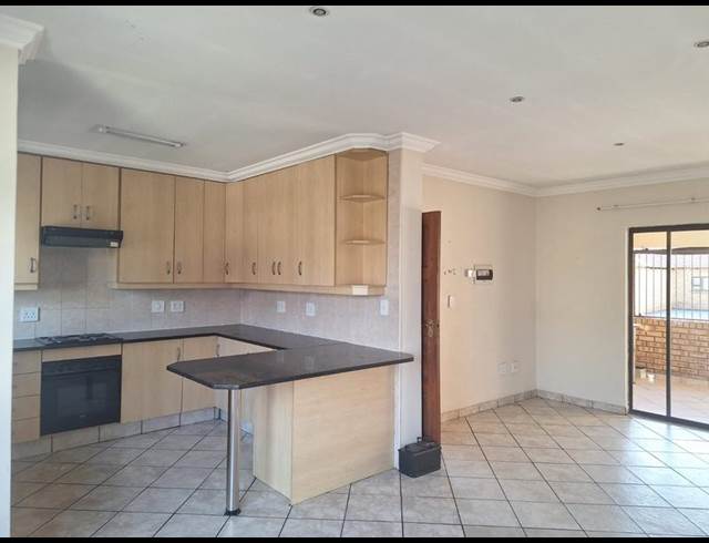 2 BEDROOM PROPERTY TO RENT IN SONNEVELD