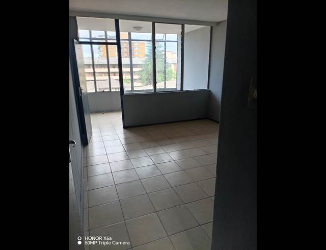 3 bed property to rent in ARCADIA