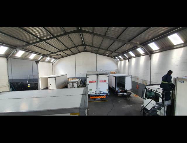 569M² WAREHOUSE TO LET IN AIRPORT INDUSTRIA