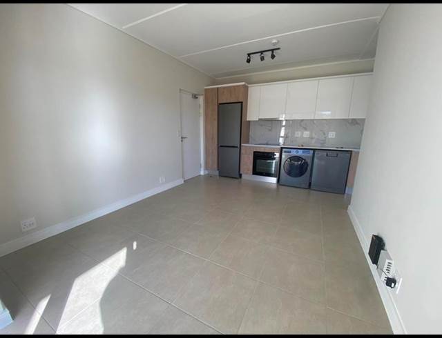 1 BEDROOM PROPERTY TO RENT IN RICHWOOD