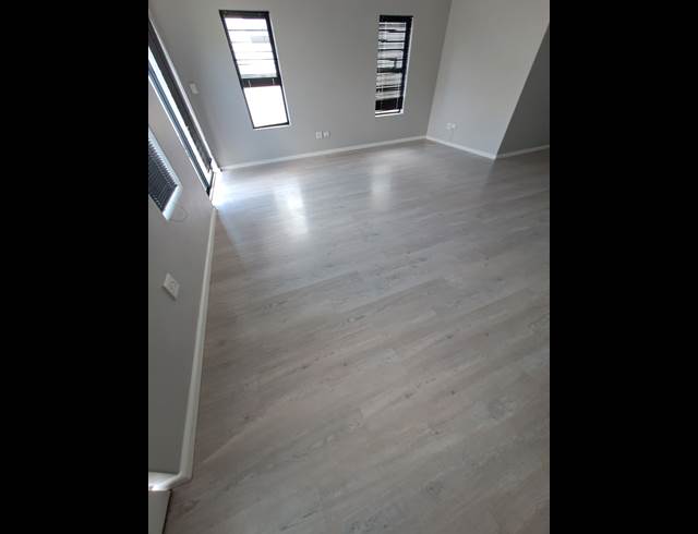 2 bed property to rent in REUNION PARK