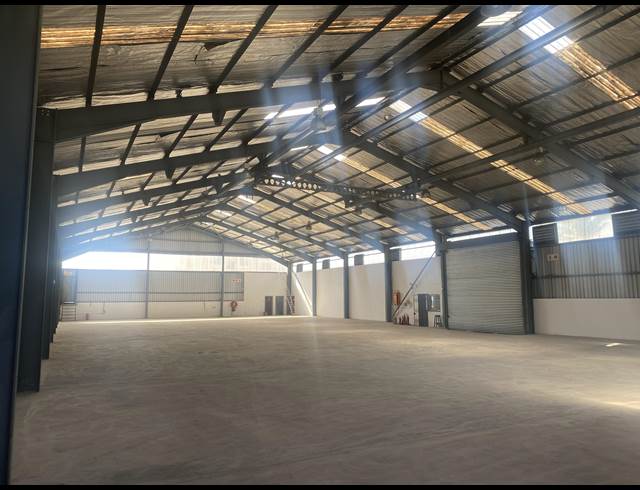 1,076M² FACTORY TO LET IN NEW GERMANY