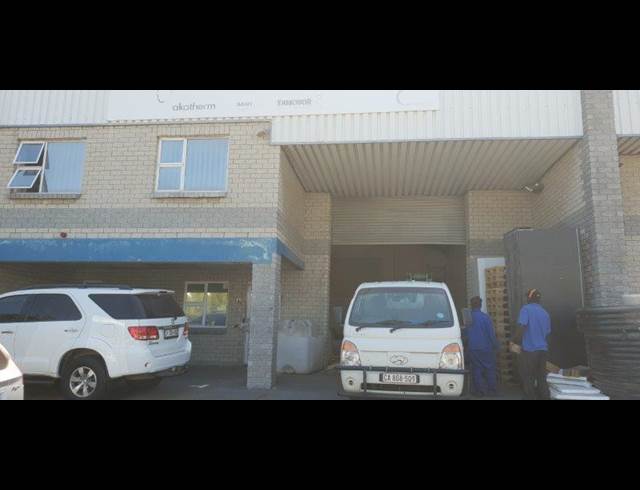 285M² WAREHOUSE RENTED IN KILLARNEY GARDENS