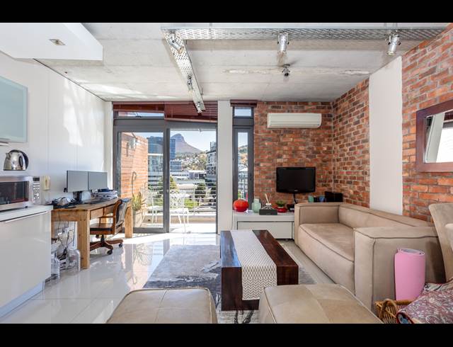 1 BEDROOM APARTMENT TO LET IN DE WATERKANT