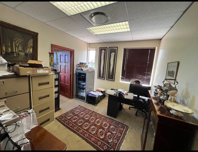 162M² OFFICE TO LET IN LA LUCIA RIDGE