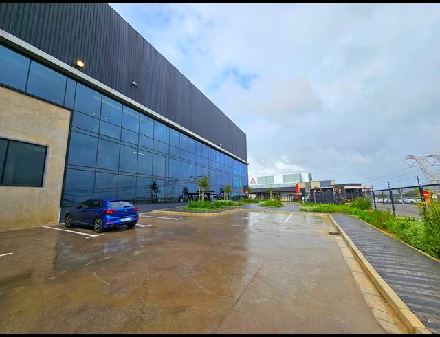 3,851M² WAREHOUSE TO LET IN ATLANTIC HILLS