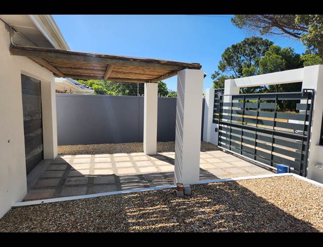 4 bed property to rent in BERGVLIET