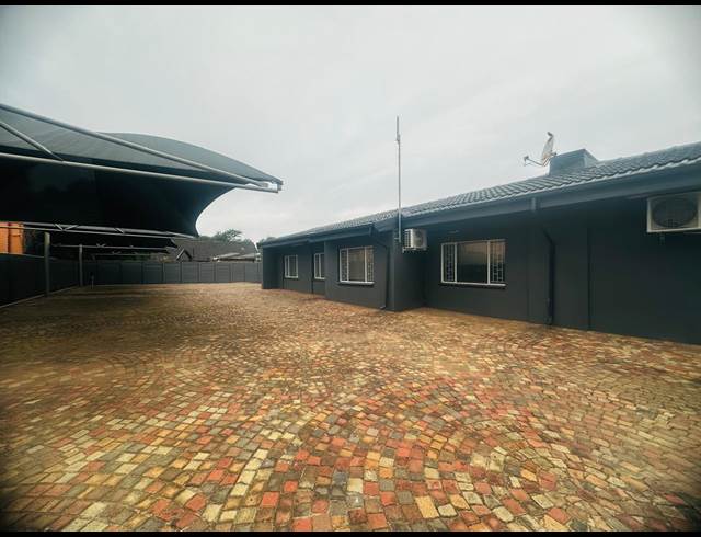 350M² OFFICE TO LET IN PARKDENE