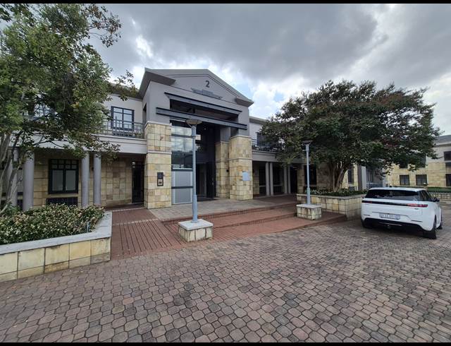 326M² OFFICE TO LET IN SANDTON CENTRAL