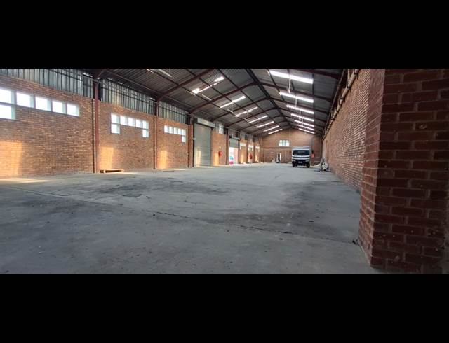 1,700M² BUILDING TO LET IN BENONI SOUTH