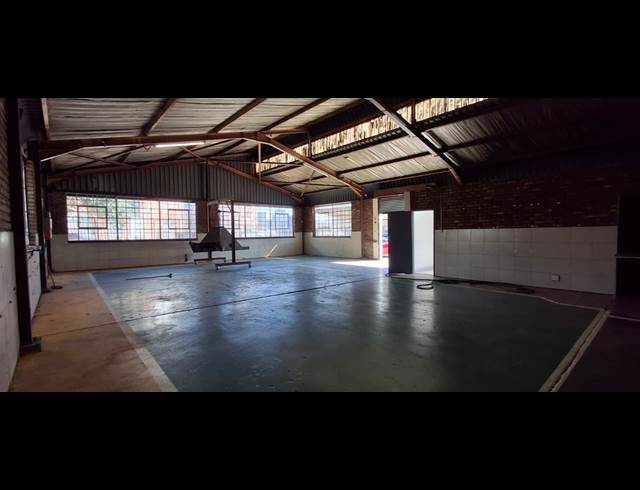 255M² BUILDING TO LET IN BENONI SOUTH