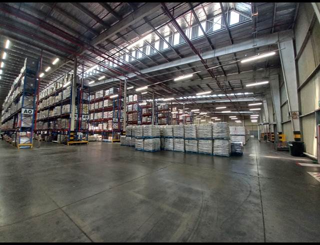 16,643M² WAREHOUSE RENTED IN WILSONIA