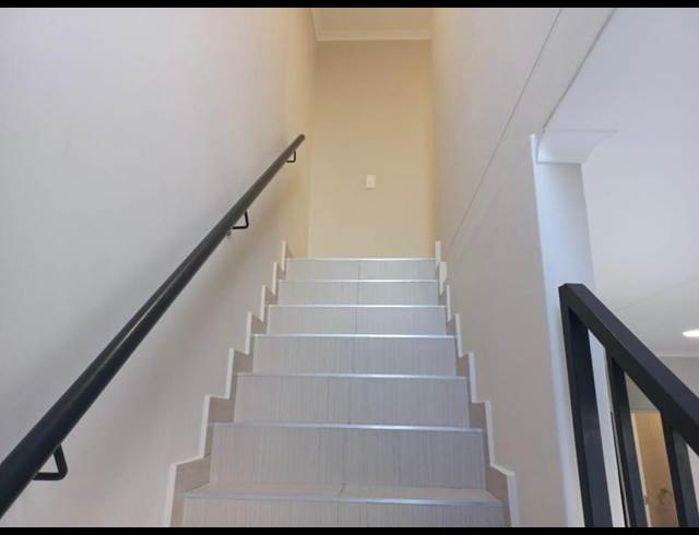 3 BEDROOM TOWNHOUSE TO LET IN PARKLANDS