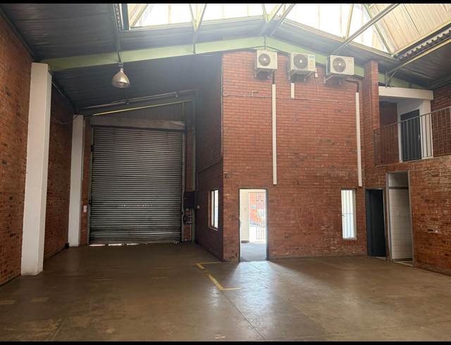 396M² WAREHOUSE TO LET IN CITY DEEP