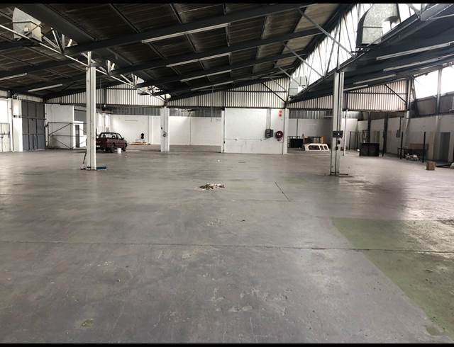 1,150M² WAREHOUSE RENTED IN EPPING INDUSTRIAL