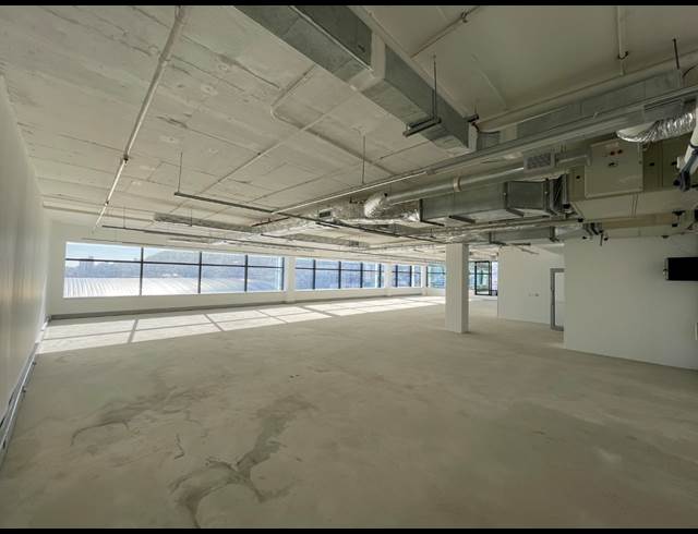 314M² OFFICE TO LET IN SEA POINT