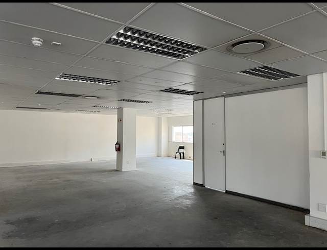 1,415M² OFFICE TO LET IN CAPE TOWN CITY CENTRE