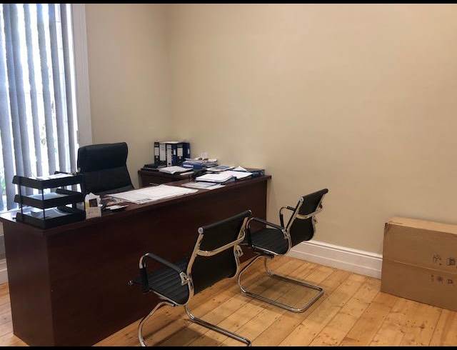 256M² BUILDING TO LET IN WYNBERG