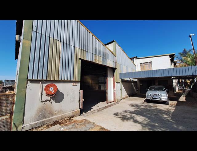 600M² FACTORY TO LET IN INDUSTRIA NORTH
