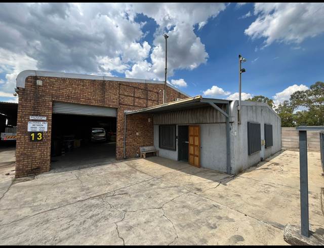 650M² WAREHOUSE TO LET IN DAGGAFONTEIN