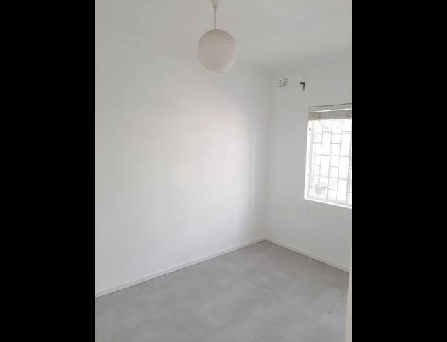 2 bed property to rent in SCHOTSCHE KLOOF