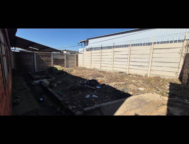 190M² WAREHOUSE TO LET IN ANDERBOLT