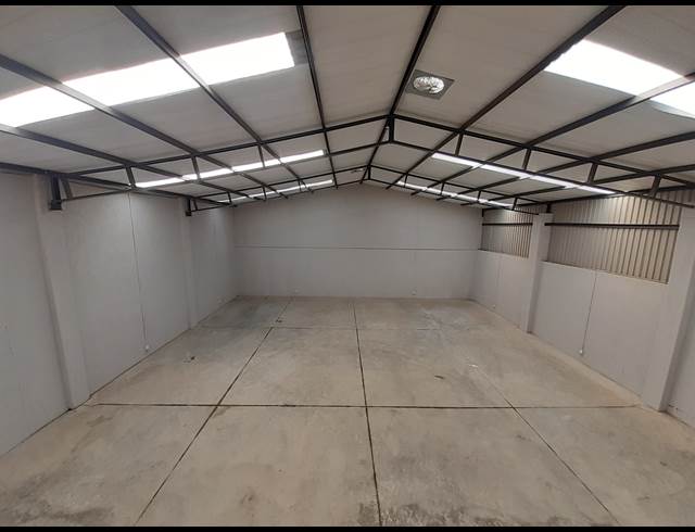 435M² WAREHOUSE TO LET IN COSMO BUSINESS PARK