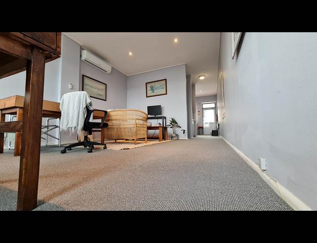 49M² OFFICE TO LET IN WESTLAKE
