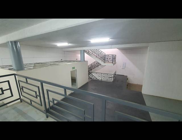 1,300M² WAREHOUSE TO LET IN ORMONDE