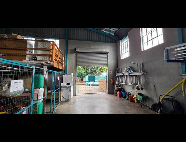 687M² WAREHOUSE TO LET IN NELSPRUIT INDUSTRIAL