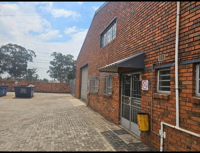 600M² WAREHOUSE TO LET IN STRUBENVALE