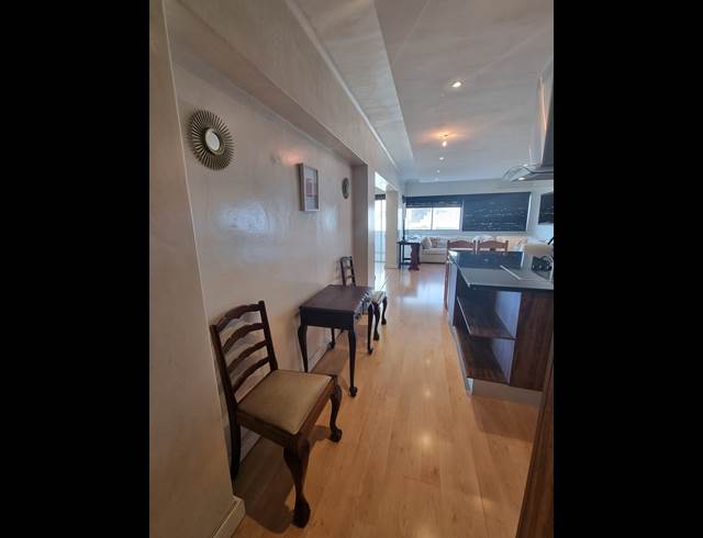 2 bed property to rent in SEA POINT
