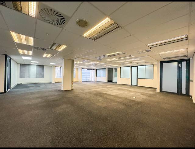392M² OFFICE TO LET IN UMHLANGA RIDGE