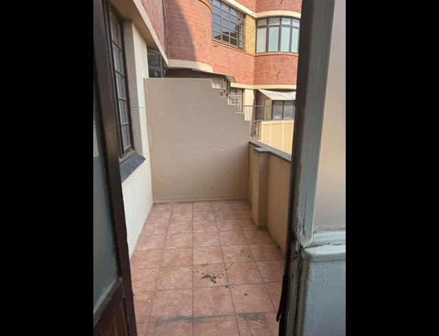 2 BEDROOM PROPERTY TO RENT IN HOUGHTON