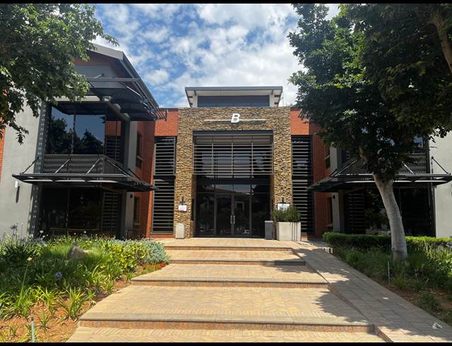 169M² OFFICE TO LET IN GREENSTONE HILL