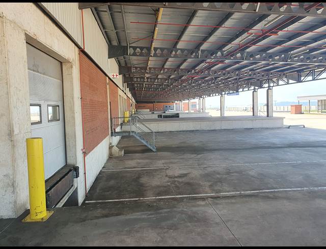 13,685M² WAREHOUSE TO LET IN CATO RIDGE