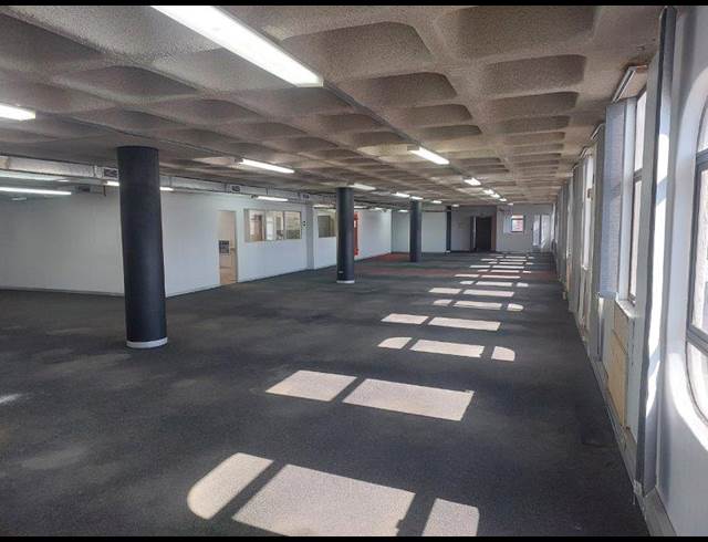 1,000M² FULL FLOOR TO LET IN PINETOWN CENTRAL