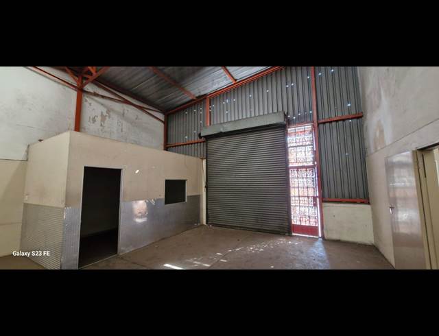 500M² WAREHOUSE TO LET IN CITY & SUBURBAN