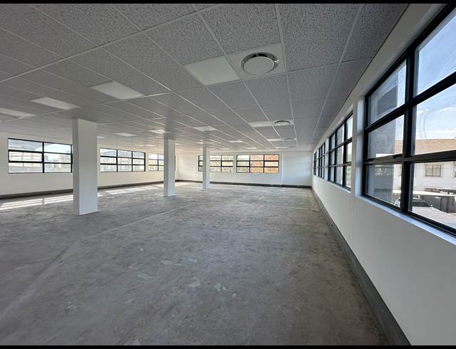 230M² OFFICE TO LET IN DORINGKLOOF