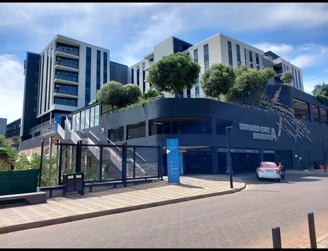 464M² OFFICE TO LET IN GLENADRIENNE
